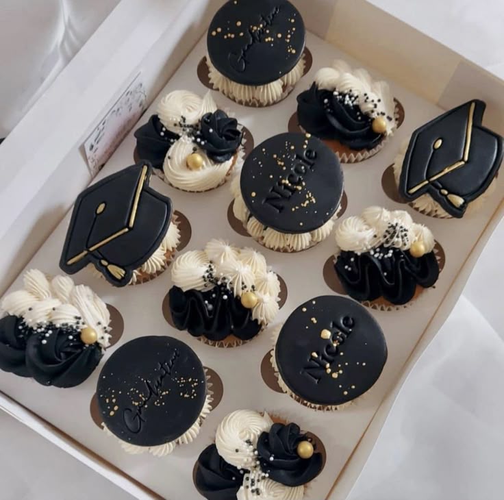 Graduation Cupcakes