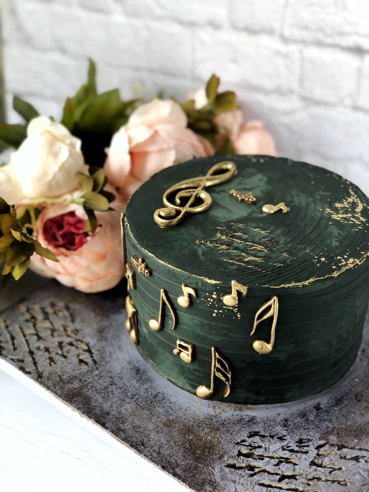 Instrument Cake